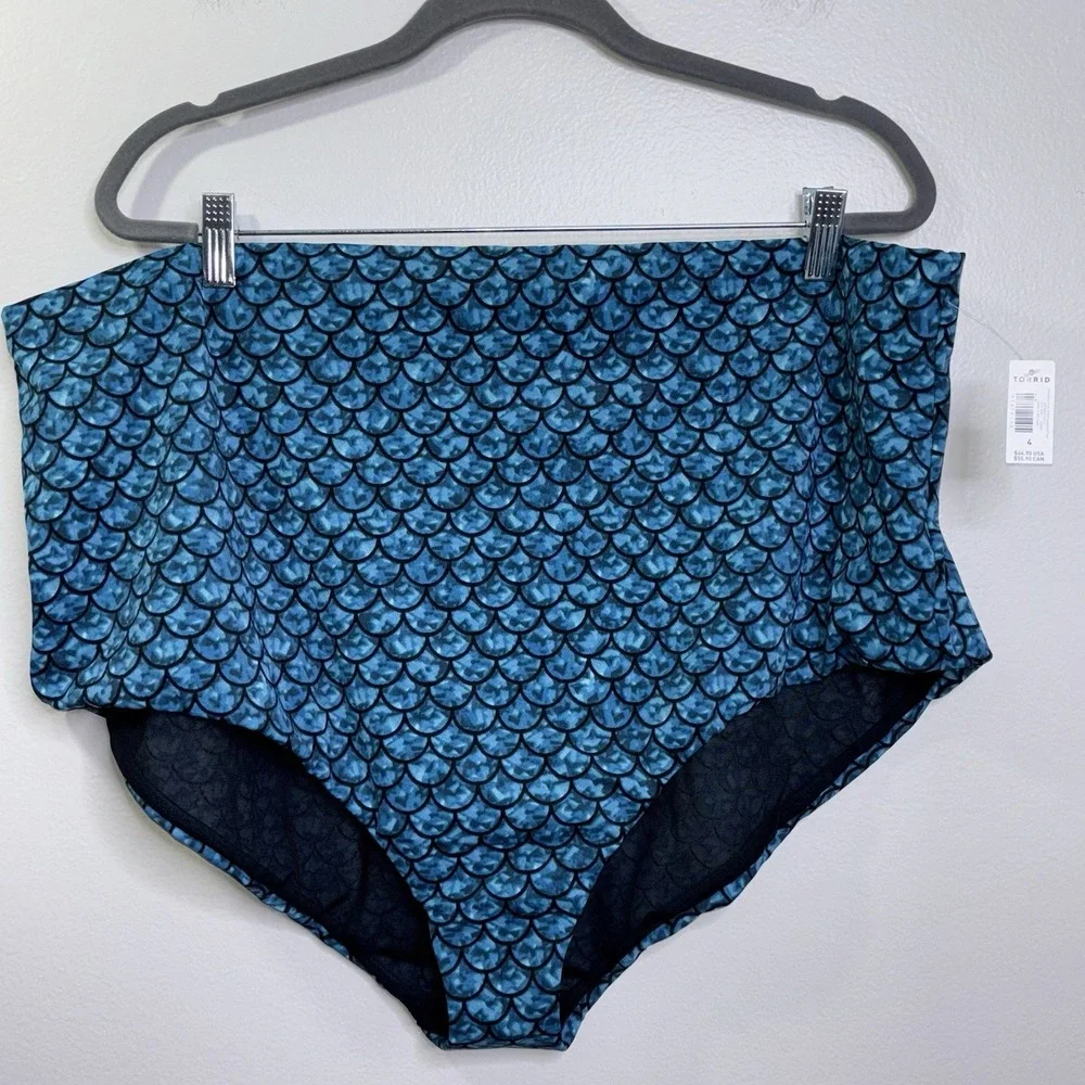 Torrid Mermaid Scale Two-Piece Swimsuit Set Size 3 & 4 New Read Description - Picture 5 of 7